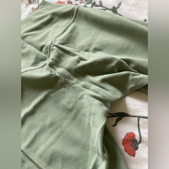 25” Lululemon Align Leggings Palm Court Size 4 - Picture 6 of 8